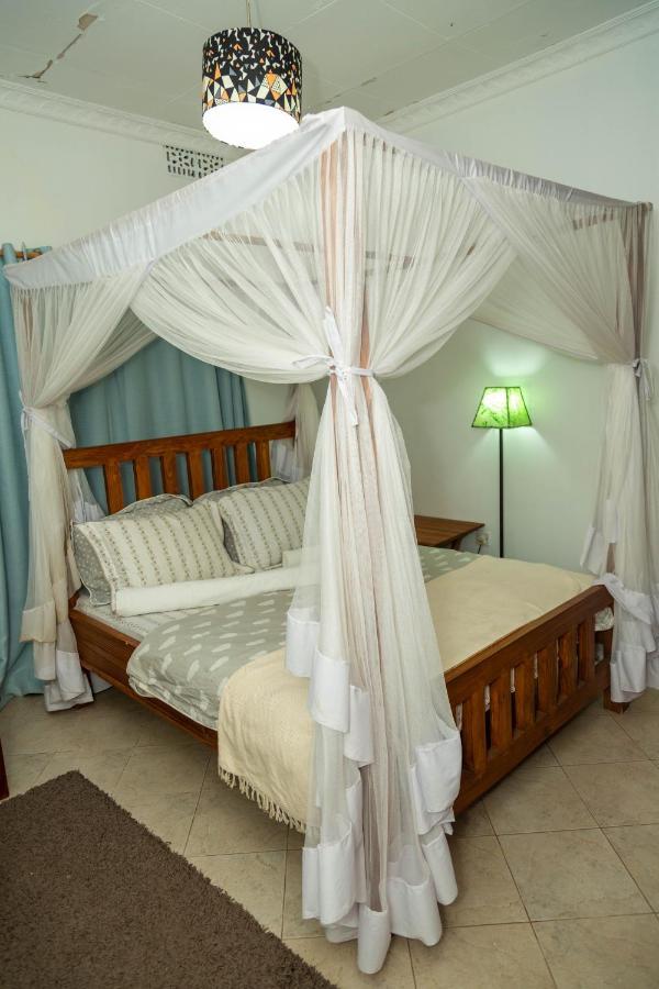 Blue Elephant Villas อารูชา ภายนอก รูปภาพ