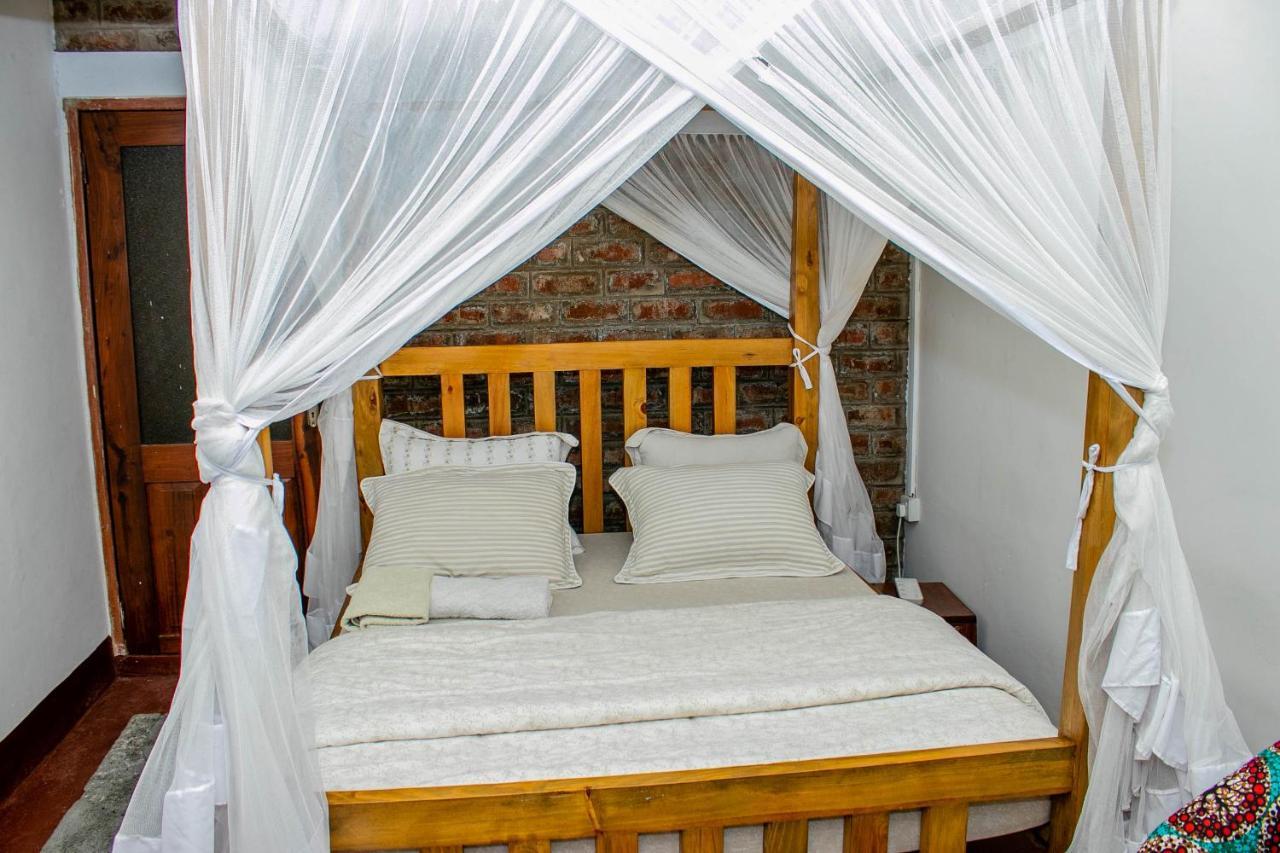 Blue Elephant Villas อารูชา ภายนอก รูปภาพ