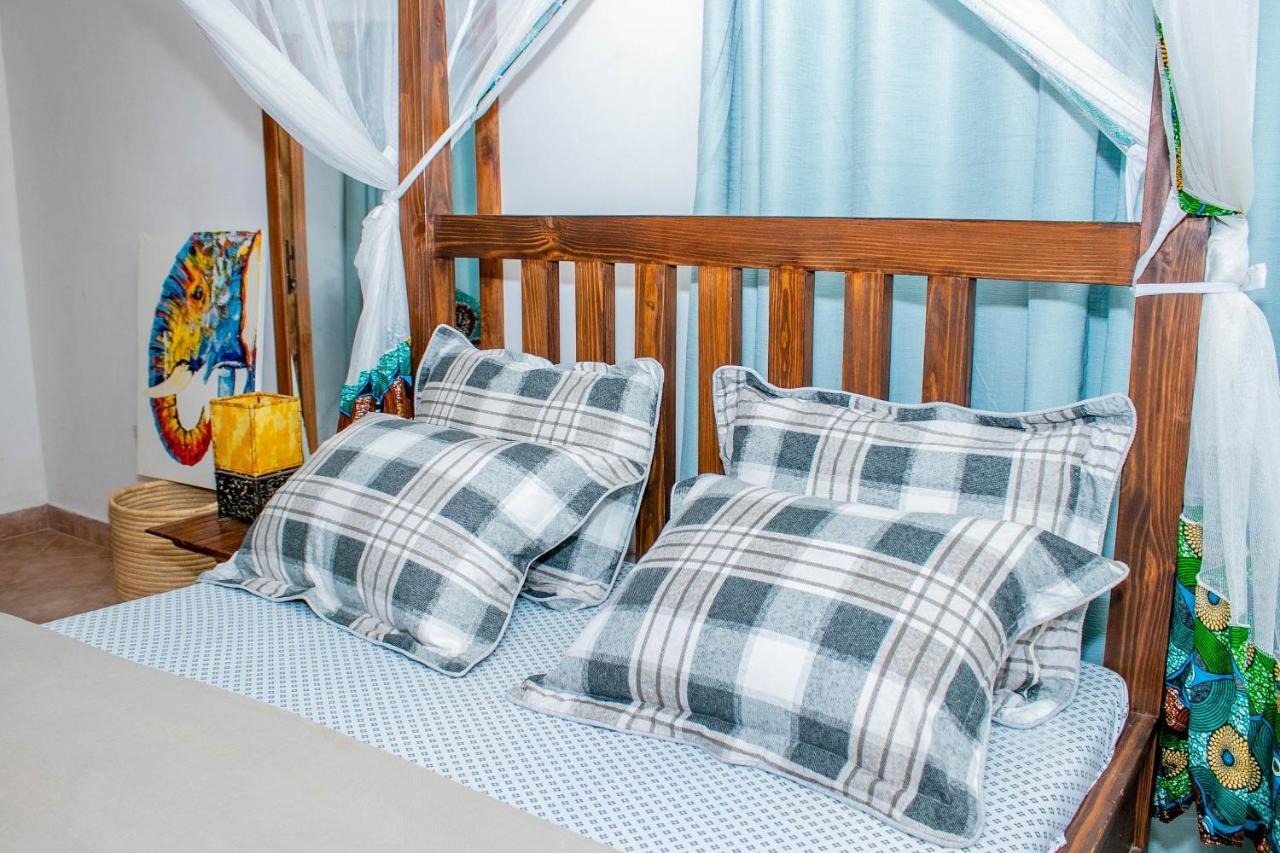 Blue Elephant Villas อารูชา ภายนอก รูปภาพ