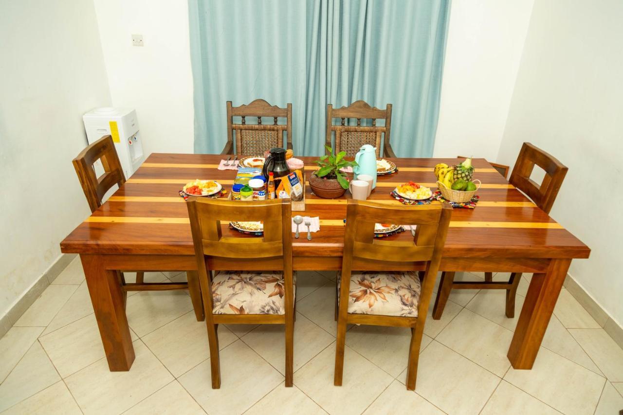 Blue Elephant Villas อารูชา ภายนอก รูปภาพ